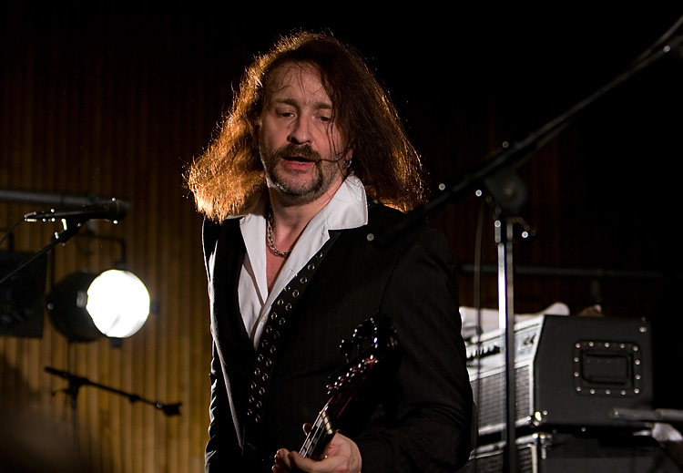 Einst&uuml;rzende Neubauten