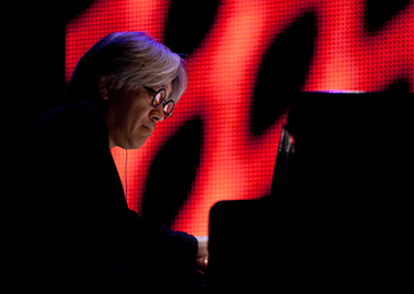 Alva Noto & Ryuichi Sakamoto
