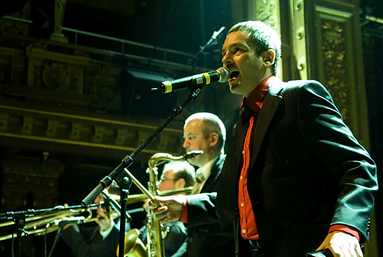 Se&ntilde;or Coconut y su Conjunto